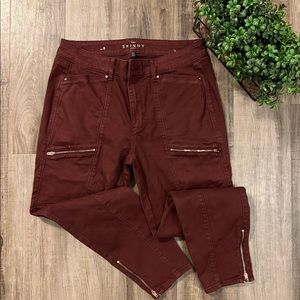 Size 8 White House Black Market Pants